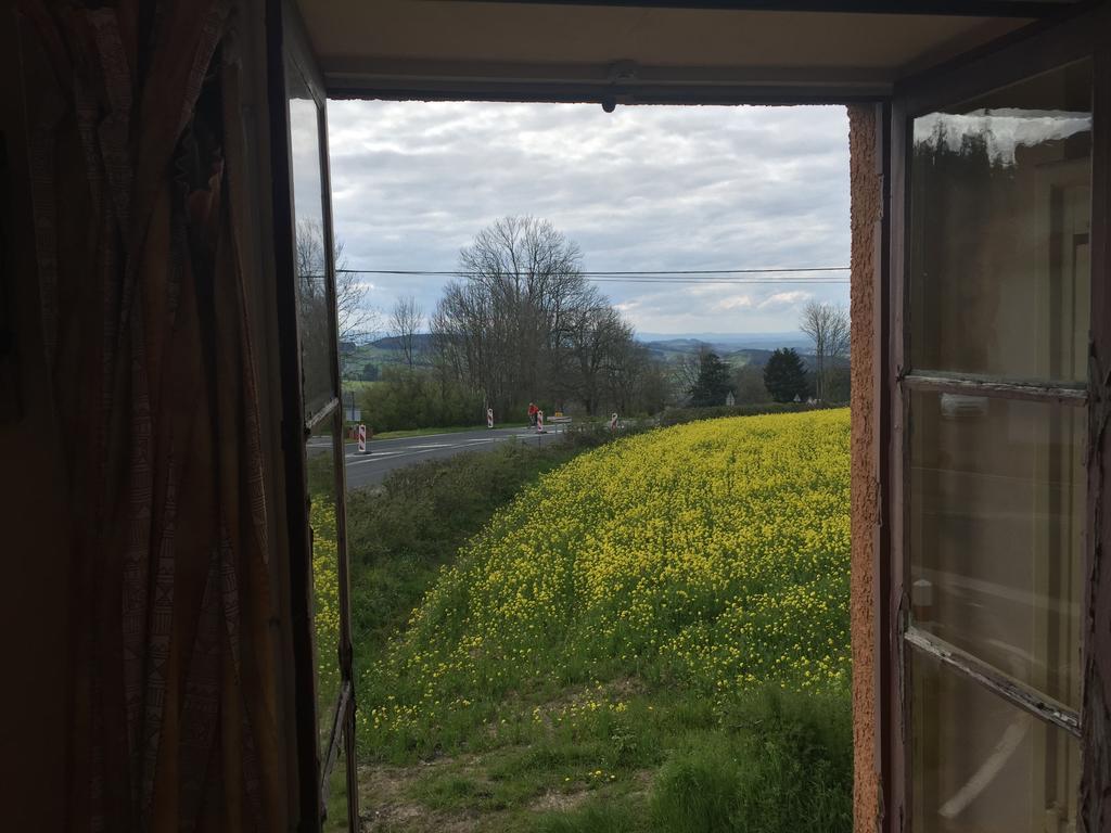 Hotel Saint Pierre Les Sauvages  Eksteriør bilde