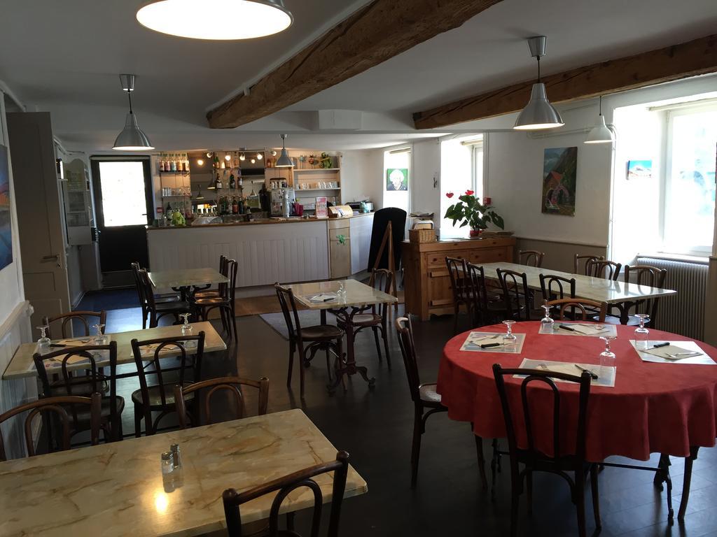 Hotel Saint Pierre Les Sauvages  Eksteriør bilde